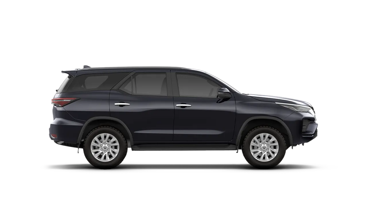 Fortuner 2.4 V 4x2 AT Sparkling Black Pearl Crystal Shine