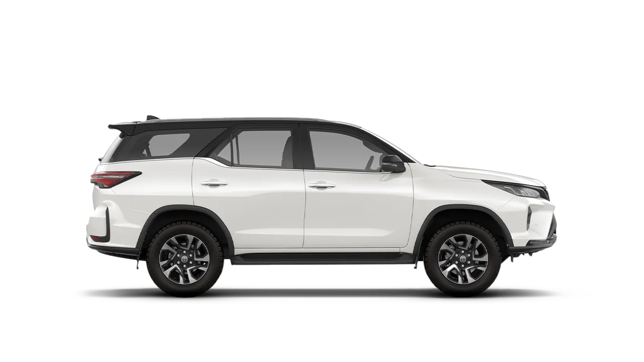 Fortuner 2.8 LTD 4x4 AT Platinum White Pearl Mica , Attitude Black Mica