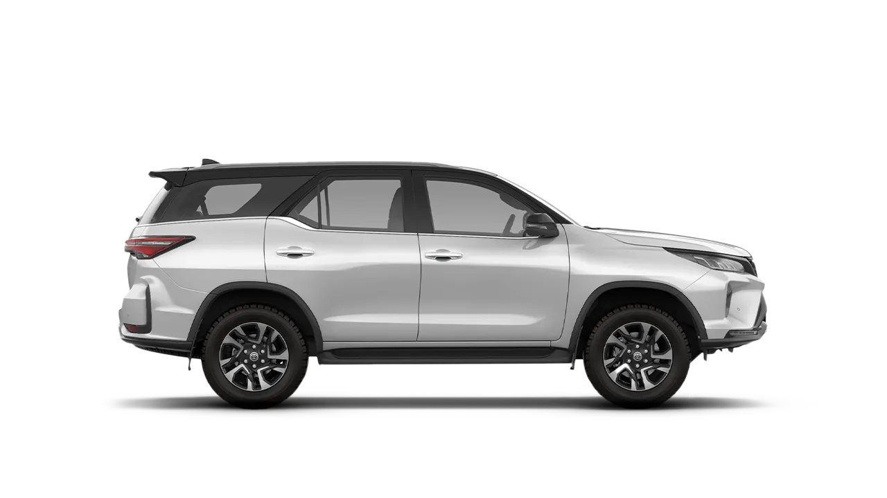 Fortuner 2.8 LTD 4x4 AT Silver Metallic , Attitude Black Mica (2 tone)